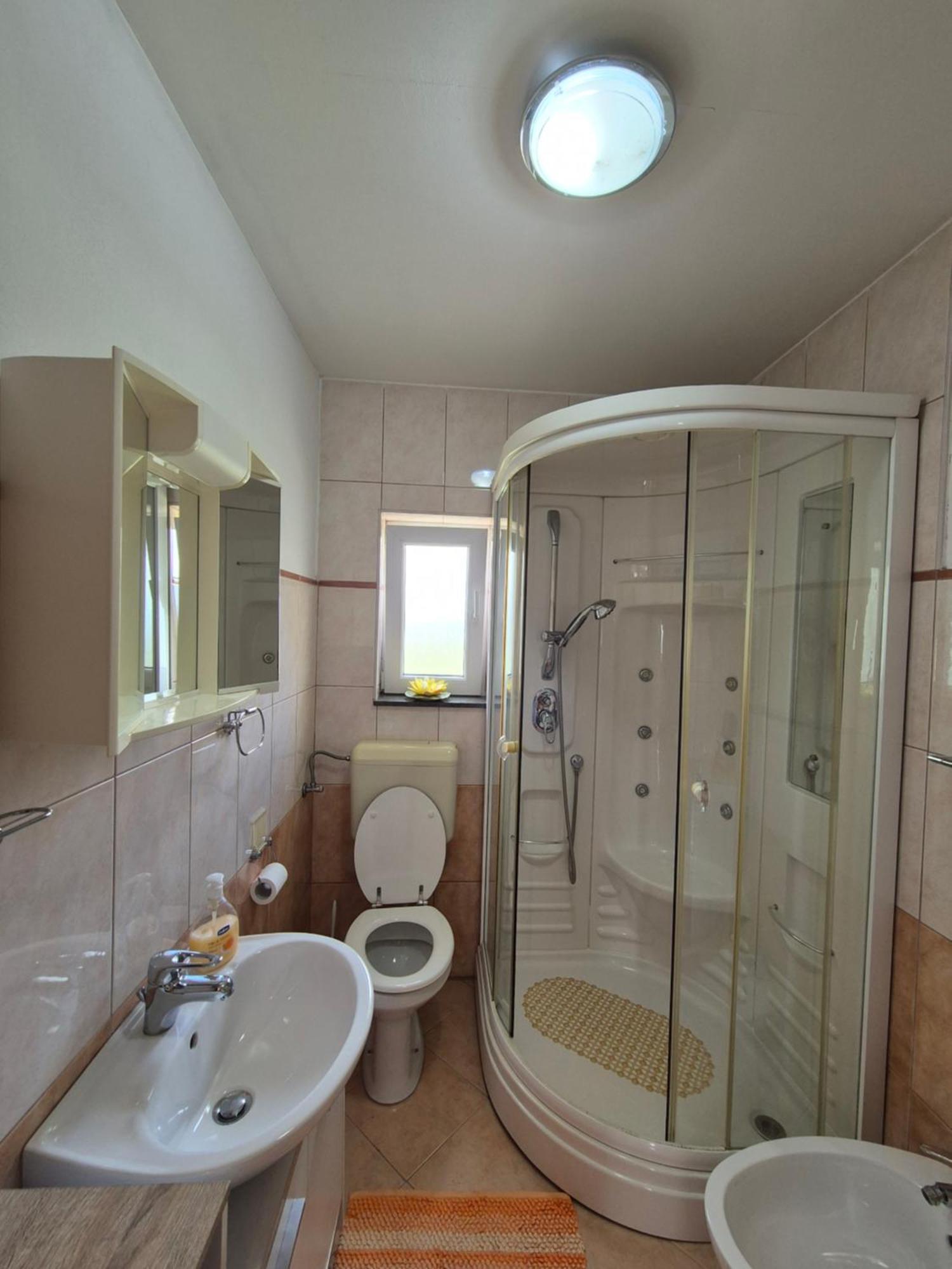 Appartamento Apartman Lucija Pridraga Esterno foto