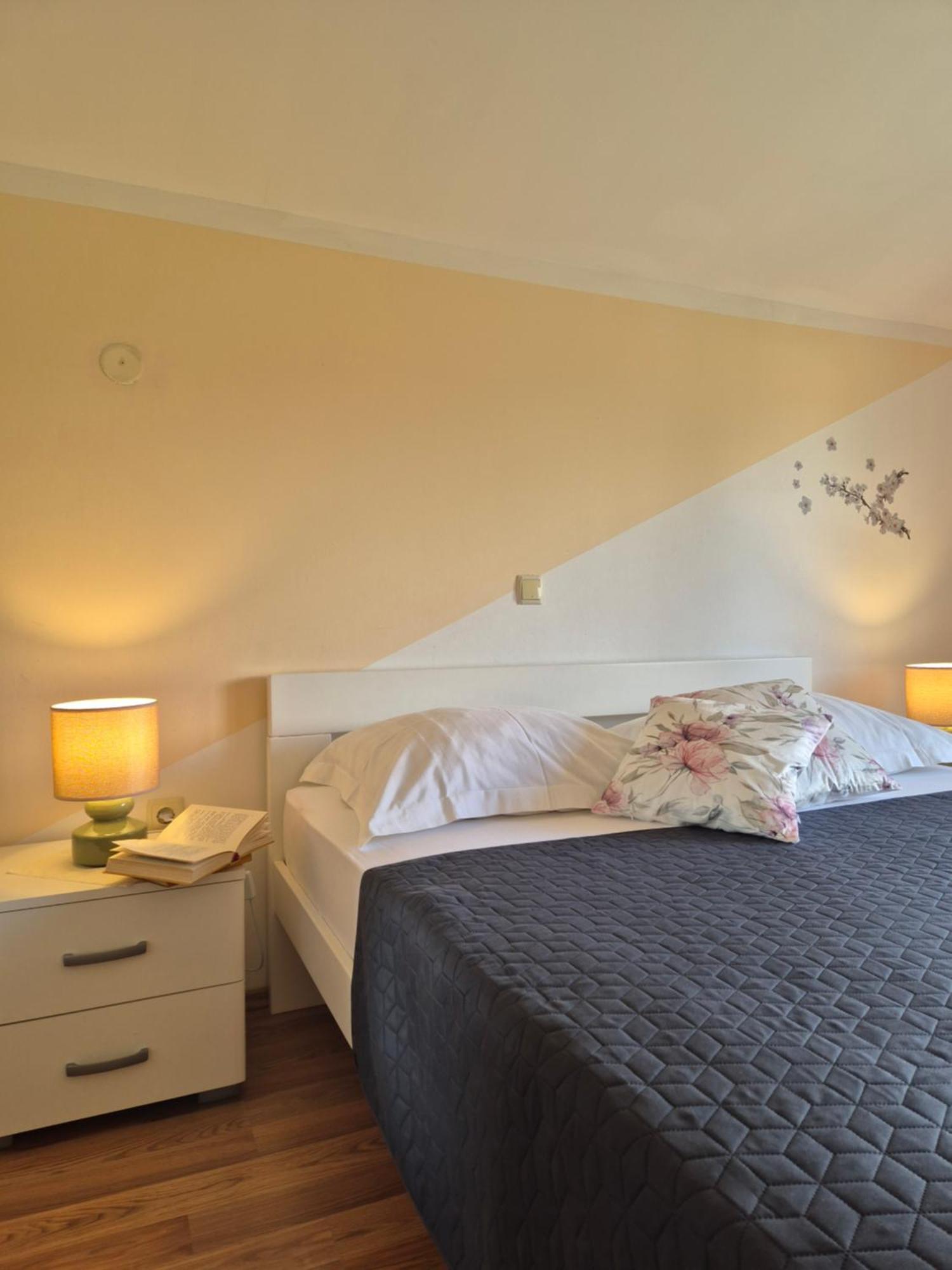Appartamento Apartman Lucija Pridraga Esterno foto