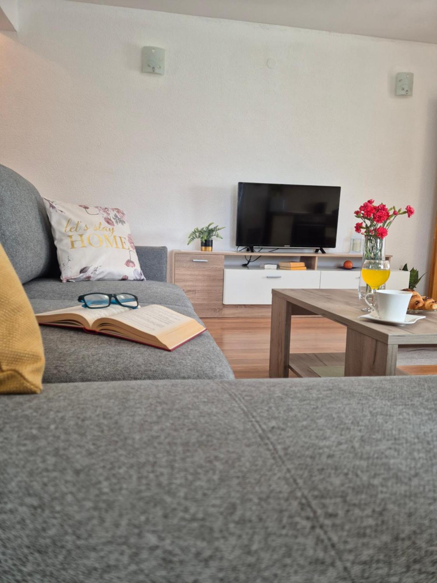 Appartamento Apartman Lucija Pridraga Esterno foto